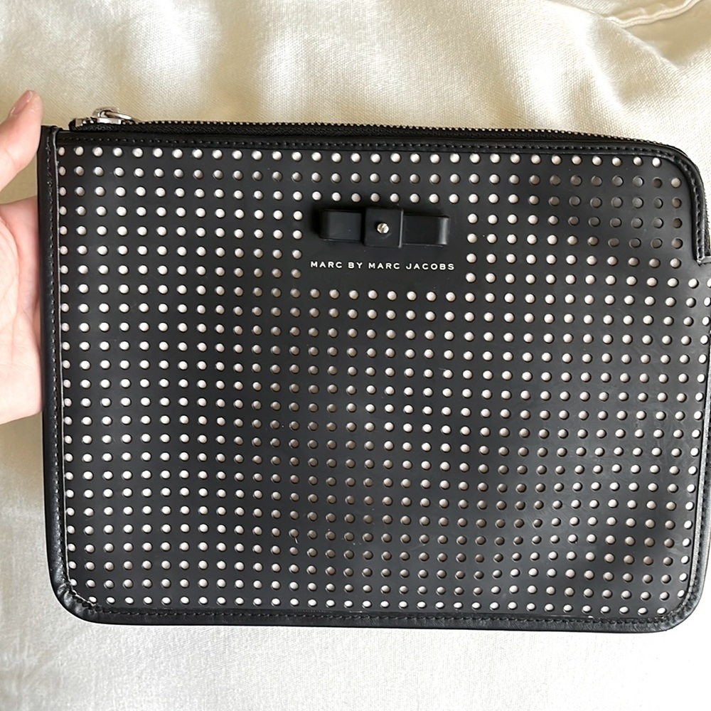 Marc Jacobs *EXCELLENT CONDITION *